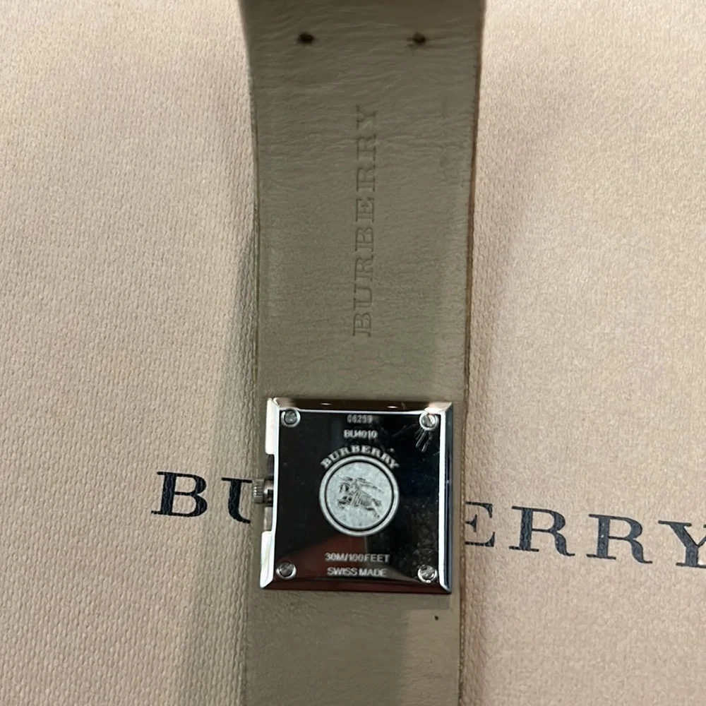 Burberry Pink Mother of Pearl Leather Stainless Steel Watch - Picture 4 of 12